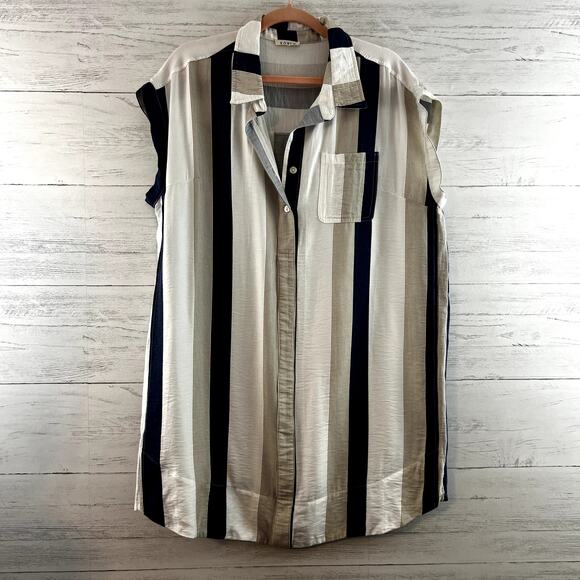 Kori Dresses & Skirts - Kori Striped Short Sleeve Pocket Front Shirt Dress Size L